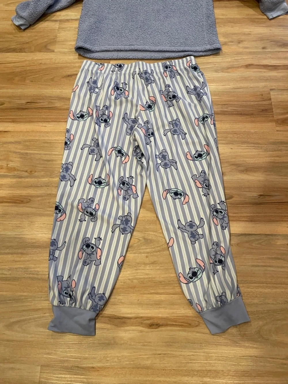 Disney Womens Stitch Print Pajama Set Size Large (12-14) - Picture 6 of 9